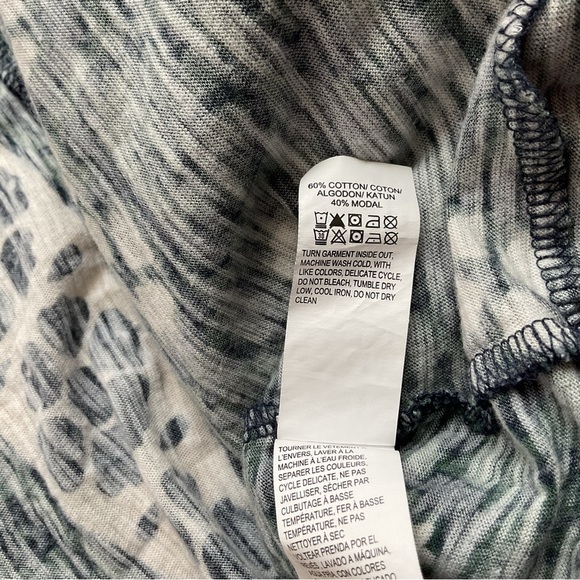 Lucky Brand Split Neck Pullover Shirt Size Small - Picture 5 of 8